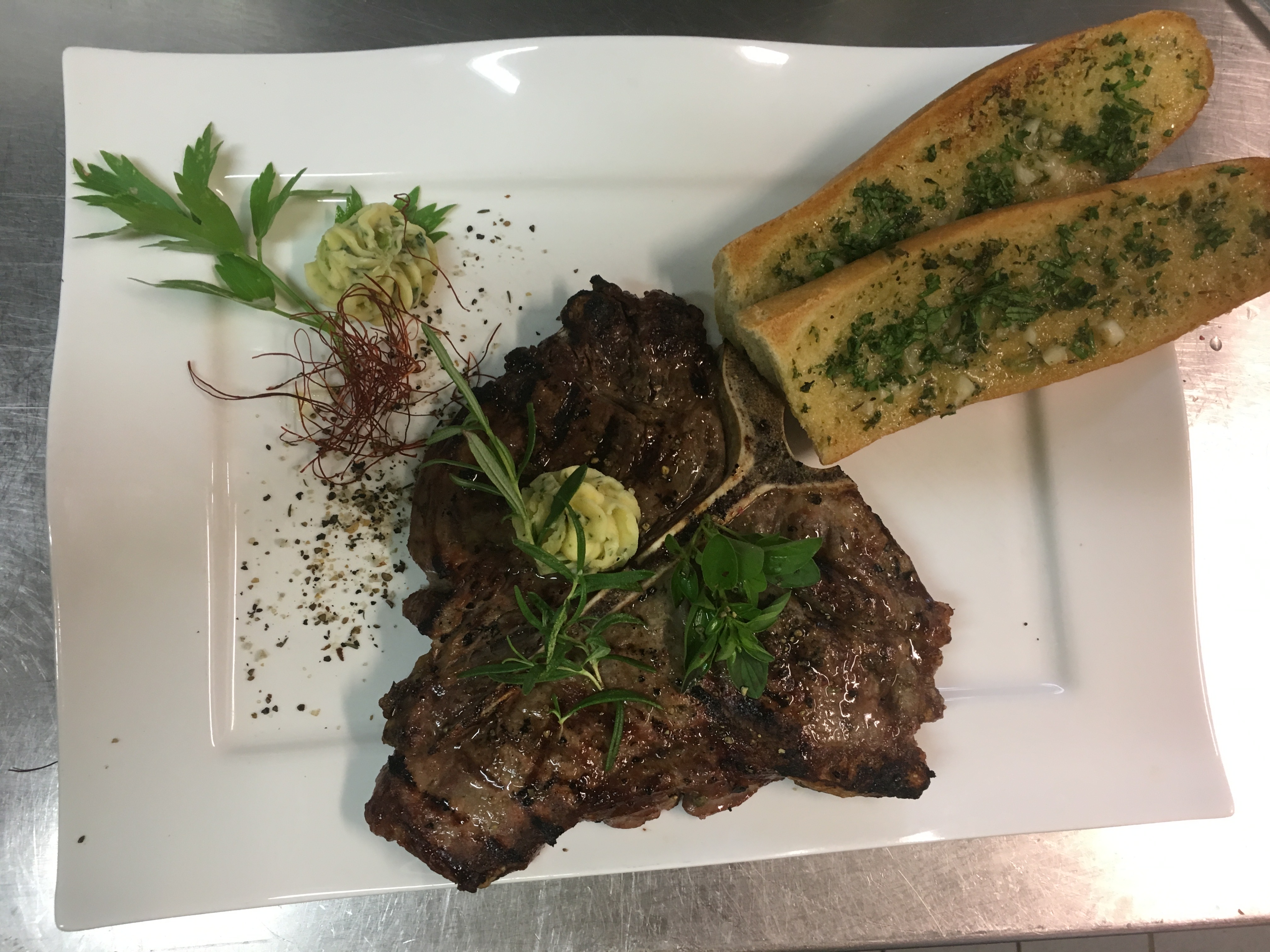 Rumpsteak mit Kräuterbutter